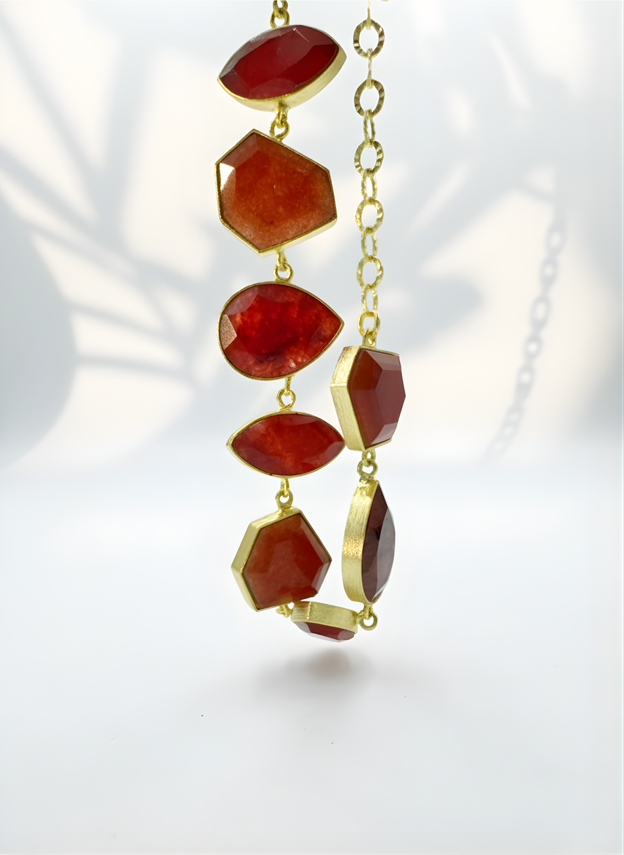 Collar Nahara Dorado Hatypara Roja