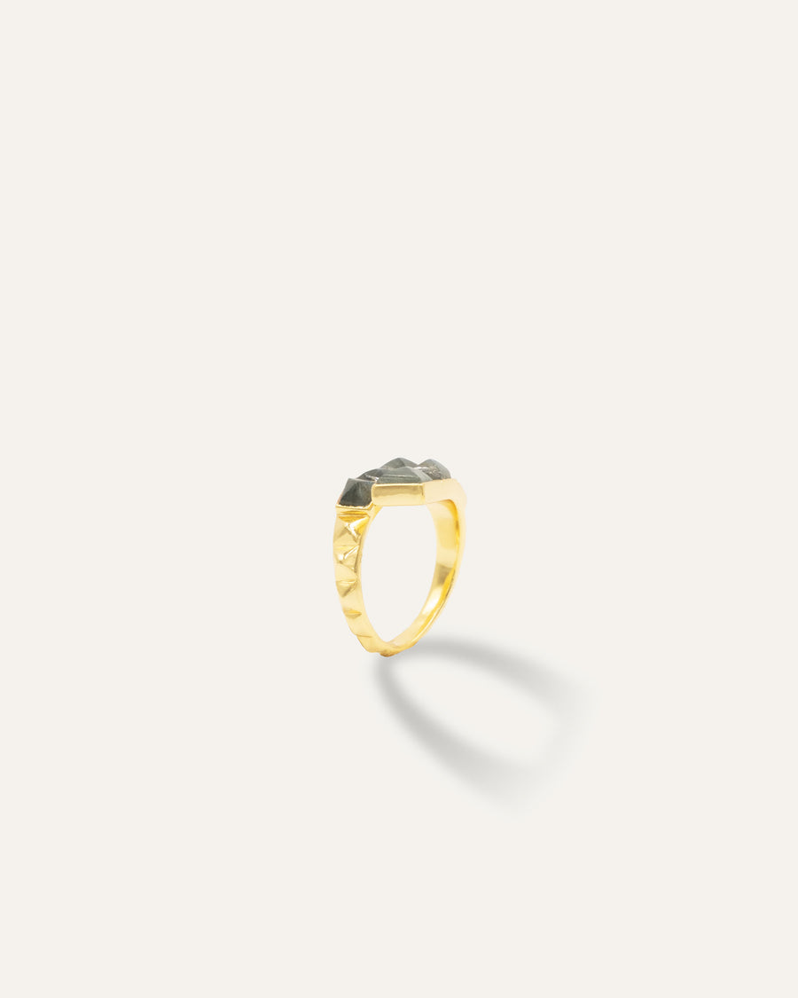 Mundra Golden Labradorite Ring