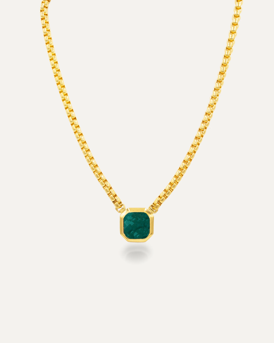 Collar Nayan Dorado Onix Verde